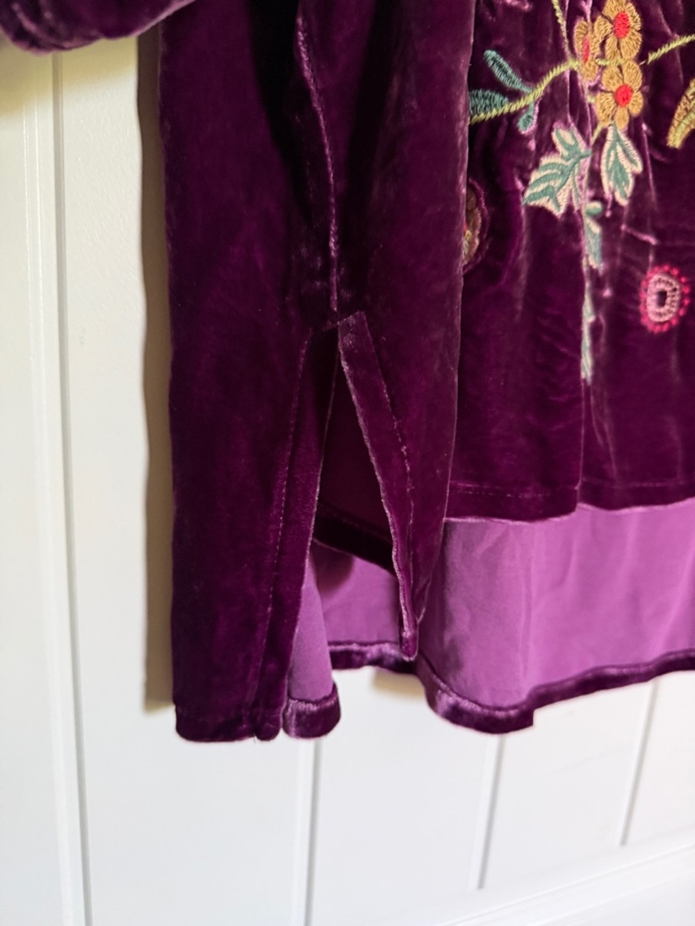 Johnny Was Boatneck Nikkola Velvet Blouse - Picture 9 of 16